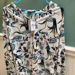 Brand New Ann Taylor Medium Floral Top
